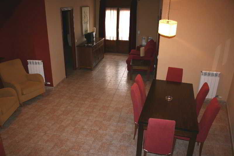 La Trufa Negra Apartamentos Teruel Pokoj fotografie